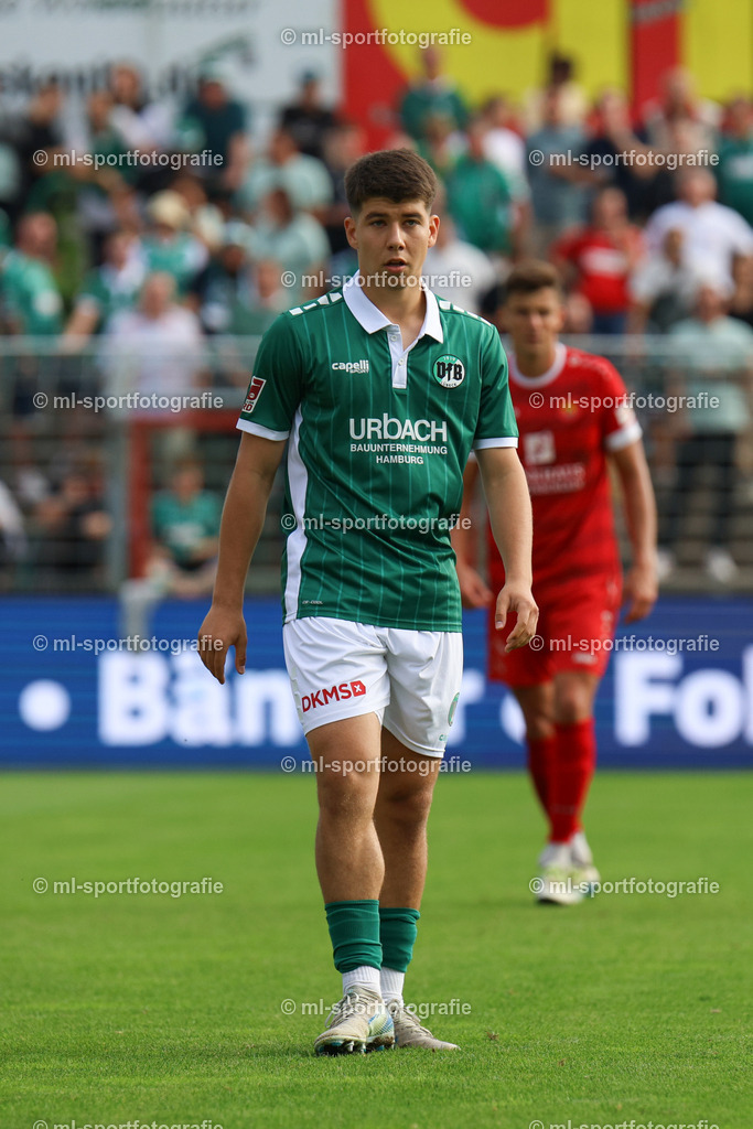 Fußball I Herren I Saison 2025/2026 I Regionalliga Nord I 10. Spieltag I VfB Lübeck - FSV Schöningen | ml-sportfotografie - Realisiert mit Pictrs.com