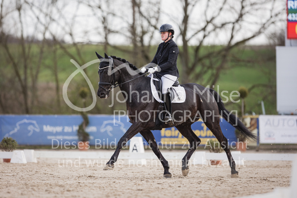 230410_Frühlingsfest_Dressurreiter-L-722 | Deine schönsten Turniermomente als professionelle Fotos! Entdecke hochwertige Pferdesport-Fotografie im Online-Shop. Jetzt Fotos finden & bestellen!