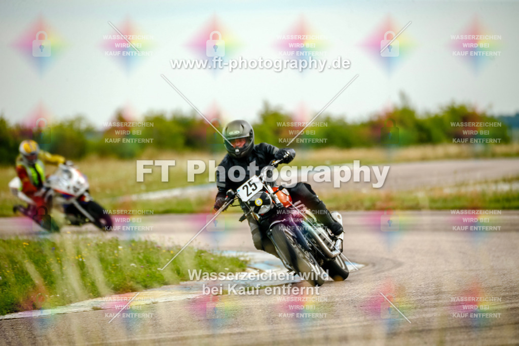 Chambley Juli-2132 | Hier findet Ihr Bilder von Touristenfahrten auf der Nürburgring Nordschleife oder von anderen Veranstaltungen die ich besucht habe. Viel Spass beim Durch Schauen 