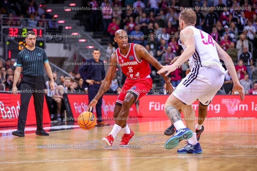 BCL08012501034 | 08.01.2025, Basketball Champions League, 1. Spiel Play-In, Telekom Baskets Bonn - Pallacanestro Reggiana, Telekom Dome: Jamar Smith (Pallacanestro Reggiana #15)