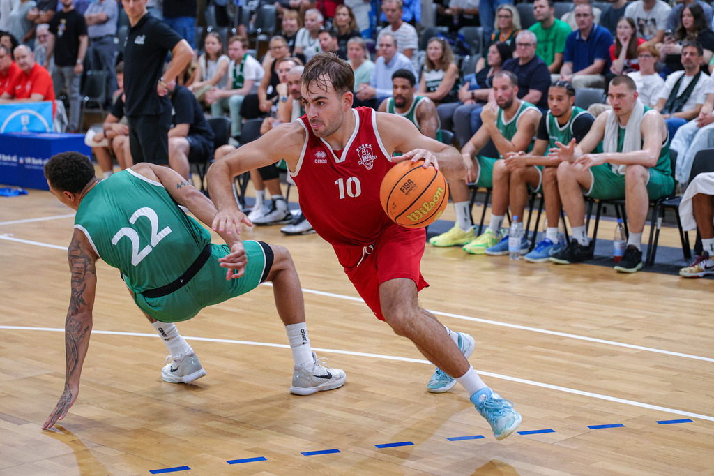 BAYER GIANTS vs VET-CONCEPT Gladiators Trier Test-137 | Fotos von Basketballspielen aus dem Raum NRW fotografiert von Gero Mueller-Laschet und Daniel Schaefer - Realisiert mit Pictrs.com