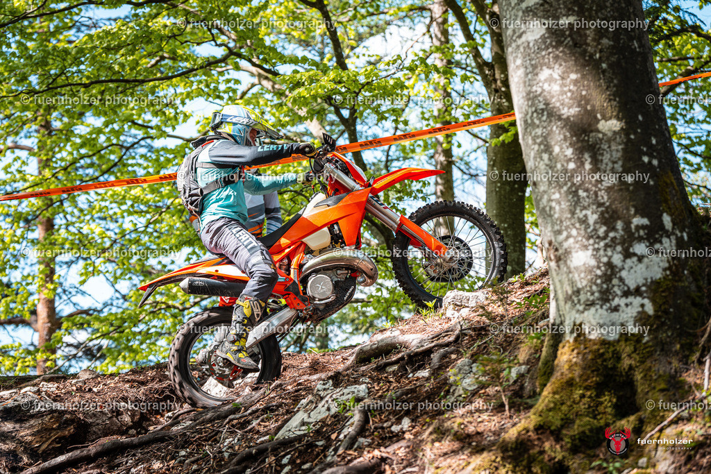 fuernholzer_250501-C2-154 | Fotografische Impressionen von der Red Stag Enduro Extreme by fuernholzer-photography.com. Endurosport in Österreich fotografisch festgehalten von fuernholzer. Auftragsfotografie für Private, Gewerbefotos und Industriefotografie. Eventfotografie, Sportfotografie und Motorsportfotografie. Anbieter von Fotoworkshops, Fototraining, fotografischen Vorträgen und Fotoseminaren.