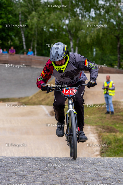 BayBMX2026-06108 | Fotogalerie von Thomas Dettweiler mit Eventbildern und lizenzfreien Fotos. Perfekt als Wandbild, für Büro, Website oder private Nutzung. - Realisiert mit Pictrs.com