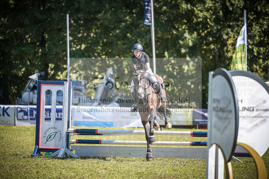 DOS_0242 | Entdecke hochwertige Reitturnierfotos von Foto Oger. Professionell, emotional und authentisch – jetzt Lieblingsmomente im Shop bestellen.Deutschlandweite Turnierfotografie. - Realisiert mit Pictrs.com