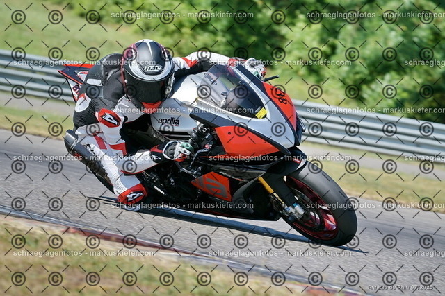 25bt04-0393 | markuskiefer.com - Realisiert mit Pictrs.com