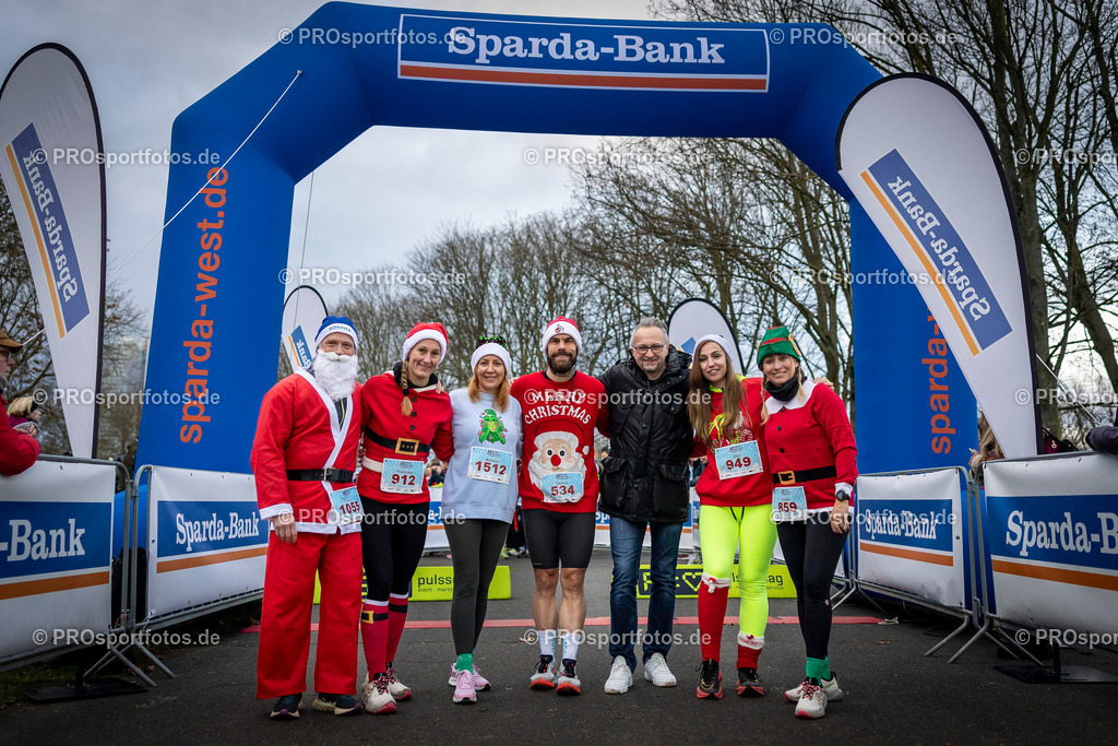 Bonner Nikolauslauf in Bonn, 08.12.2024 | Impressionen vom Bonner Nikolauslauf am 08.12.2024 in Bonn (Freizeitpark Rheinaue). Foto: BEAUTIFUL SPORTS/Axel Kohring