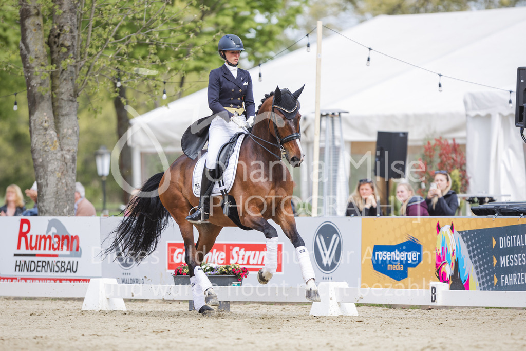 220501_Delbrück_S3St-Dressur-177 | Dressurfestival Delbrück 
01.05.2022
Dressurprüfung Kl. S***, Intermediaire II