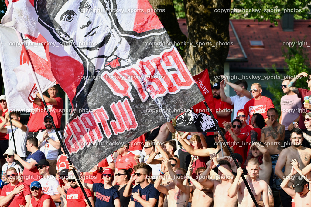 ATUS Velden vs. GAK | Besucher Stadion Lind, GAK Fans, ATUS Velden vs. GAK, ATUS Velden vs. GAK am 26.07.2024 in Villach (Stadion Lind), Austria, (Photo by Bernd Stefan)