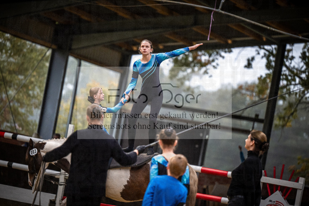 DOS_0184 | Entdecke hochwertige Reitturnierfotos von Foto Oger. Professionell, emotional und authentisch – jetzt Lieblingsmomente im Shop bestellen.Deutschlandweite Turnierfotografie. - Realisiert mit Pictrs.com