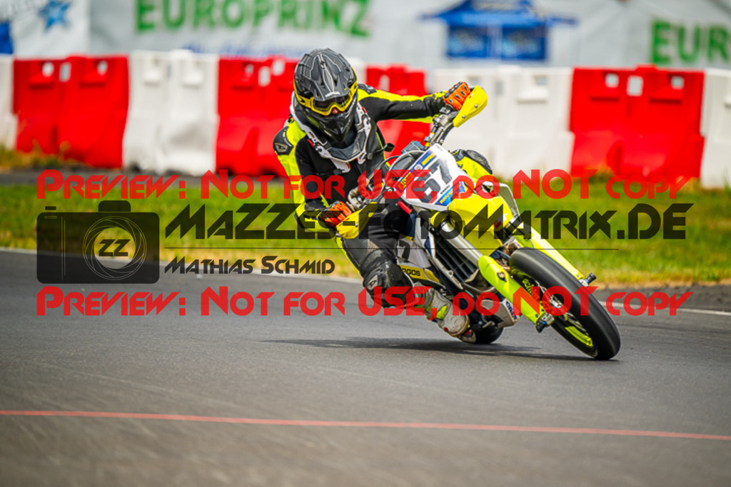 MaZZes_FotoMatrix_230702_0819 | S4