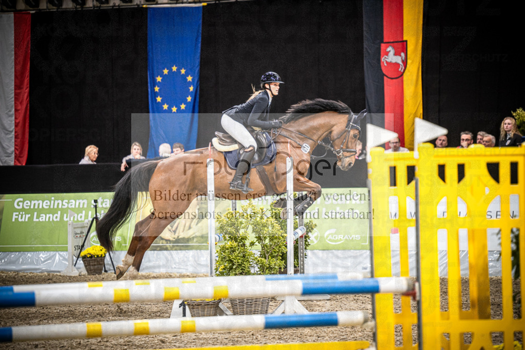 DOS_1841 | Entdecke hochwertige Reitturnierfotos von Foto Oger. Professionell, emotional und authentisch – jetzt Lieblingsmomente im Shop bestellen.Deutschlandweite Turnierfotografie. - Realisiert mit Pictrs.com