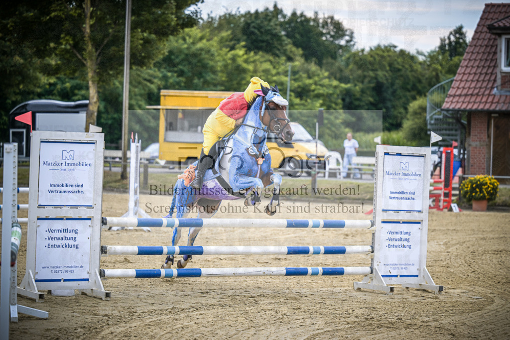 DOS_8806 | Entdecke hochwertige Reitturnierfotos von Foto Oger. Professionell, emotional und authentisch – jetzt Lieblingsmomente im Shop bestellen. - Realisiert mit Pictrs.com