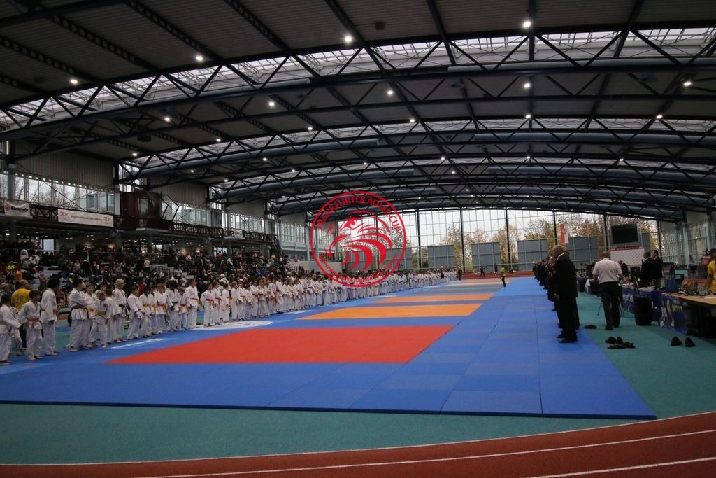 MSY-2022-10-29-7664 | Fotos vom Adler Cup - Pictures from Adler Cup

Hier findet Ihr alle Eindrücke und großen Momente der Adler Cup Wochenenden. Here you will find all impressions and great moments of the Adler Cup weekends. - Realisiert mit Pictrs.com