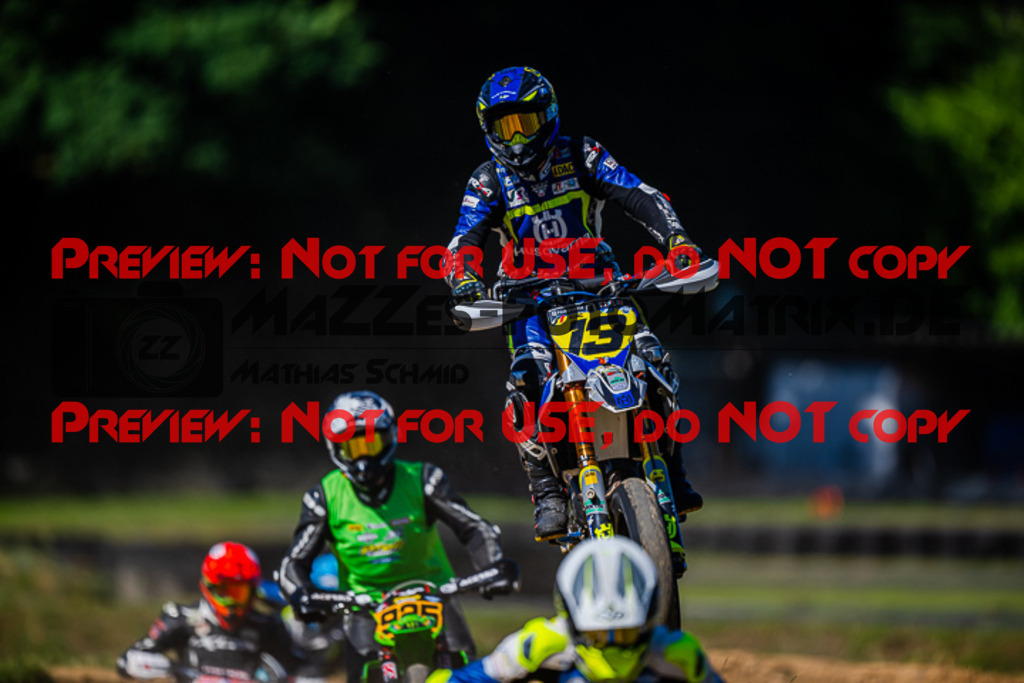 MaZZes_FotoMatrix_220702_4266 | S1