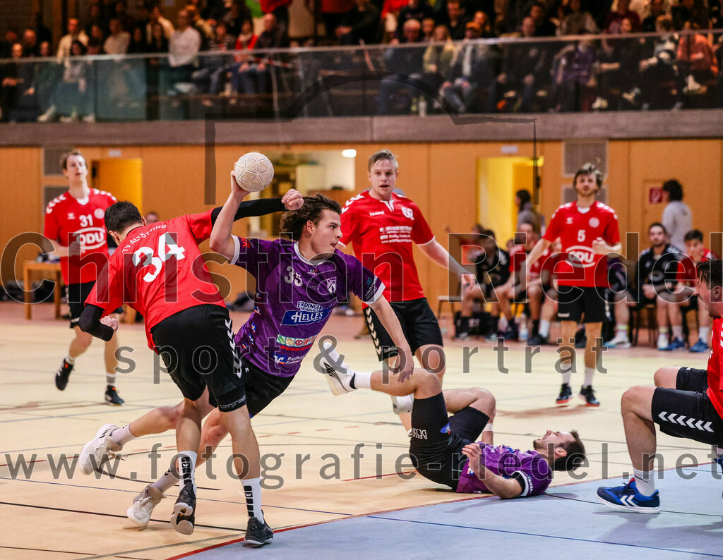 2024-01-27_051_SpVgg_Altenerding_gegen_TV_Altoetting | Erding, Deutschland, 27.01.2024:
Handball, Bezirksoberliga Männer 2023 / 2024, 13. Spieltag, SpVgg Altenerding gegen TV Altötting, Endergebnis: 30:28

Johannes Resch (TV Altötting, #34), Jakob Köhler (SpVgg Altenerding, #35), Thomas Ecker (TV Altötting, #69), Simon Rüdiger (SpVgg Altenerding, #7)

Foto: Christian Riedel / fotografie-riedel.net