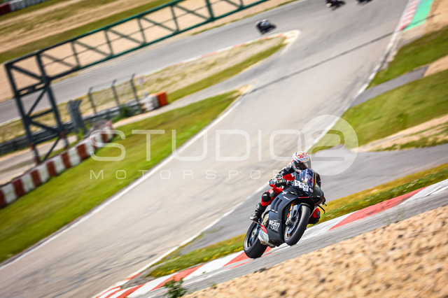 0660-240624_NR-030_660 | Deine Full-Service-Agentur für ✔️Videoproduktionen und ✔️Motorsportfotografie Jetzt Angebot anfragen!