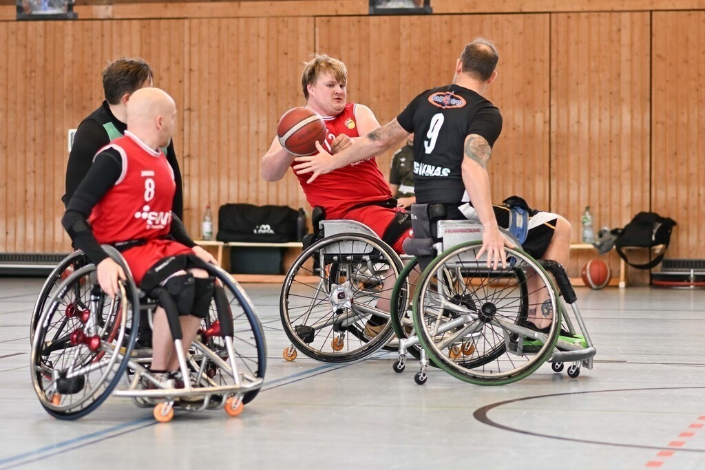 2025-11-30-Ralph_Kunze-4733 | Ralph Kunze - Realisiert mit Pictrs.com