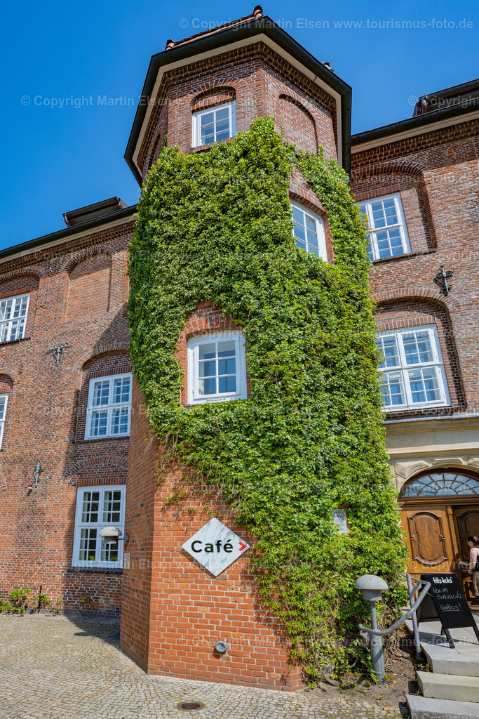 Agathenburg Schloss_ELS_1314130523 | Agathenburger Schloss - Realisiert mit Pictrs.com