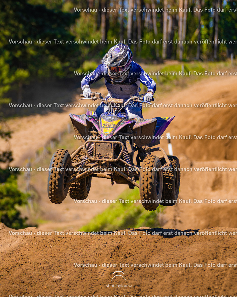 20260501_MCWriezen-2798 | Sportfotografin aus Berlin-Brandenburg mit Fokus auf Motocross. Ich halte deine sportliche Leistung und echte Emotionen auf und neben der Strecke professionell fest. Entdecke die Fotos von deinem Rennen und bestelle sie direkt hier im Shop.