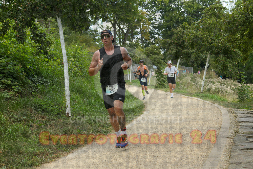 250824_1424_EX1_6114 | Sportfotografie im Rhein-Sieg Kreis, Köln, Bonn, NRW, Rheinland Pfalz, Hessen, etc. Unser Tätigkeitsfeld umfasst den Laufsport vom Volkslauf über den Marathon, Duathlon, Triathon bis zum Ultralauf wie Kölnpfad Ultra oder Schindertrail.