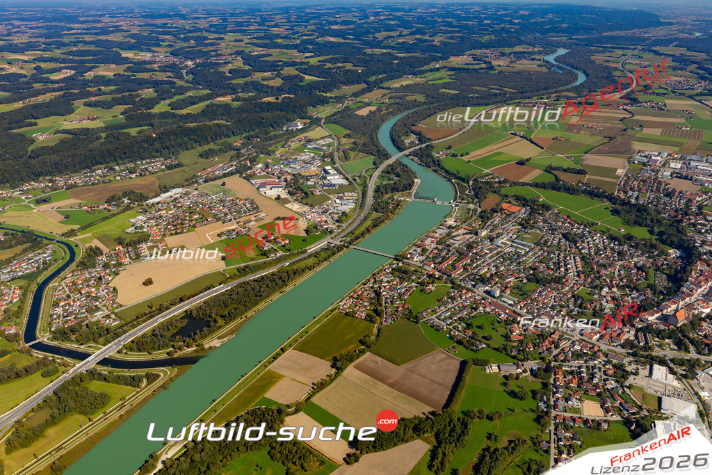 Die Luftaufnahme Inn - Neuötting wurde 2021 mittels Flugzeug (keine Drohne) erstellt. Hohe Auflösung -für große Poster und Wandbilder geeignet!