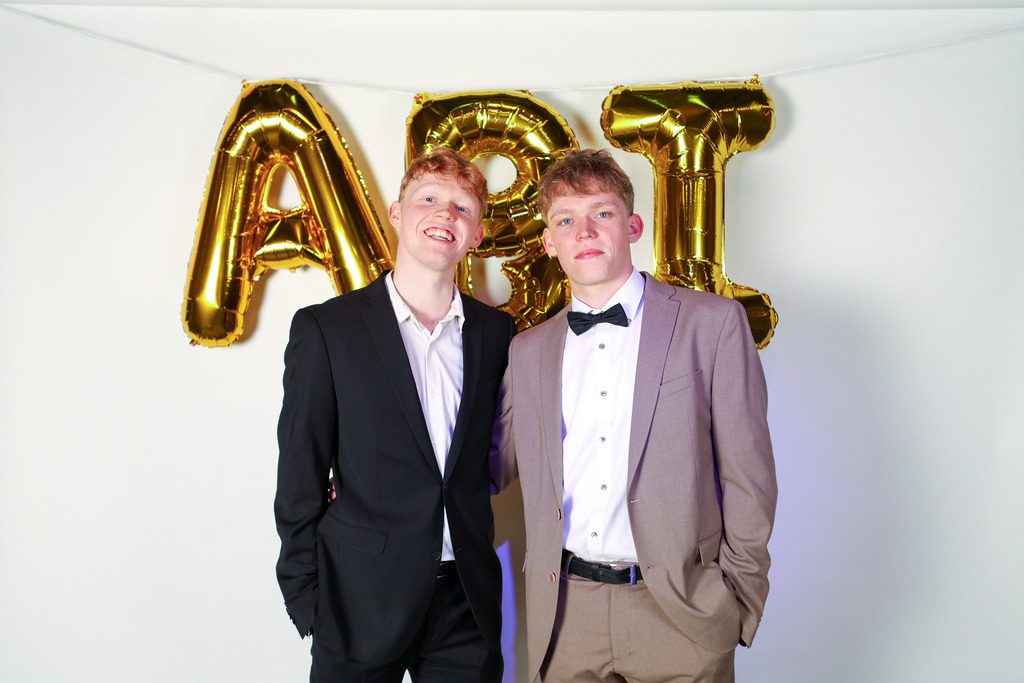 Abiball GGM 2026 _ Gruppenfotos-110 | Henke Visuals - Realisiert mit Pictrs.com