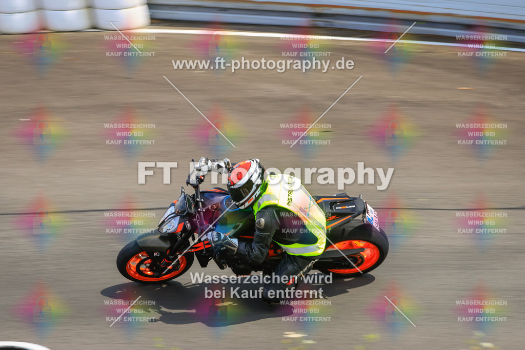 _DSK2578 | Hier findet Ihr Bilder von Touristenfahrten auf der Nürburgring Nordschleife oder von anderen Veranstaltungen die ich besucht habe. Viel Spass beim Durch Schauen 