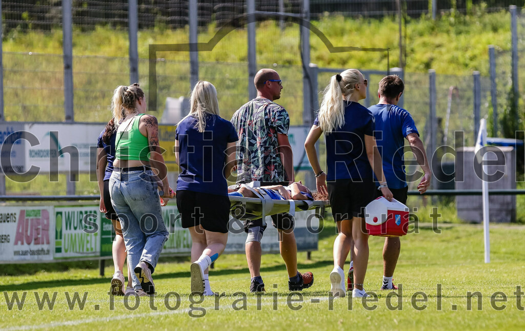 2023-09-09_049_FC_Langengeisling_gegen_TV_1864_Altoetting | Erding, Deutschland, 09.09.2023:
Fußball, Bezirksoberliga 2023 / 2024, 2. Spieltag, FC Langengeisling gegen TV 1864 Altötting, Endergebnis: 2:3

Sandra Zeilhofer (FC Langengeisling, #8)

Foto: Christian Riedel / fotografie-riedel.net