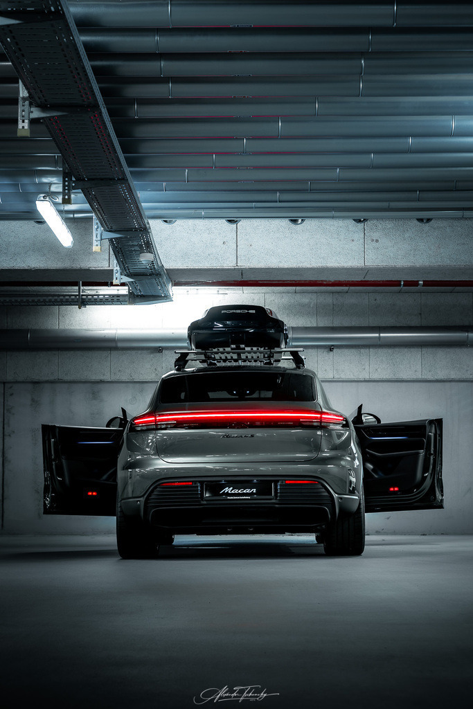 R6AT6675 _Alexander Tschuncky | Entdecken Sie die faszinierende Welt von Alexander Tschuncky Arts: Kreative Fotografie, atemberaubende Automobilkunst und hochwertiger Bilderdruck. Lassen Sie sich inspirieren! - Realisiert mit Pictrs.com