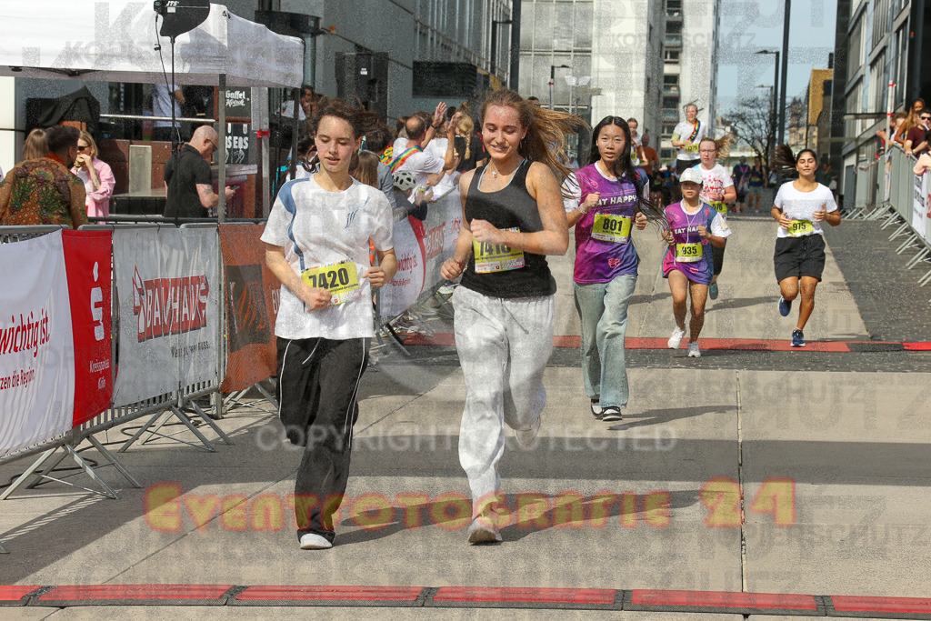 250920_1342_EX1_6311 | Sportfotografie im Rhein-Sieg Kreis, Köln, Bonn, NRW, Rheinland Pfalz, Hessen, etc. Unser Tätigkeitsfeld umfasst den Laufsport vom Volkslauf über den Marathon, Duathlon, Triathon bis zum Ultralauf wie Kölnpfad Ultra oder Schindertrail.