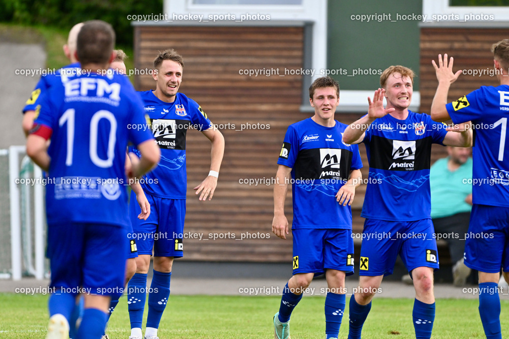 FC Faakersee vs. Union Matrei | Jubel Union Matrei Mannschaft, #20 Luca Ronacher Matrei, #12 Alexander Wibmer Matrei, #19 Luca Jakob Blassnig Matrei, FC Faakersee vs. Union Matrei, FC Faakersee vs. Union Matrei am 18.08.2024 in Finkenstein (Sportplatz Faakersee), Austria, (Photo by Bernd Stefan)