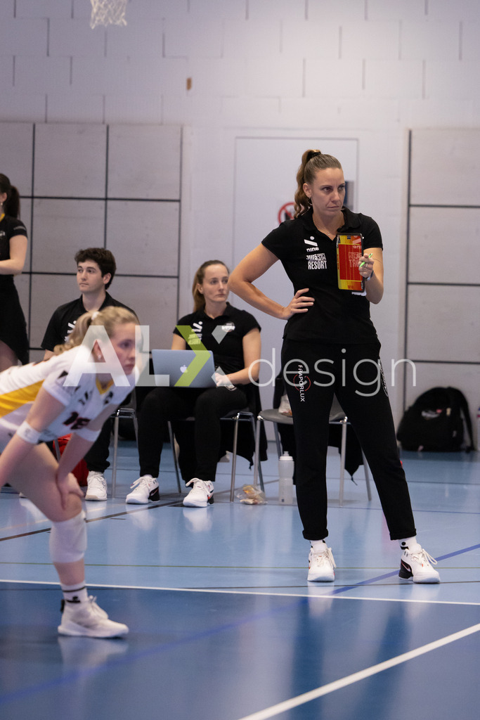 Volleyball I Frauen I Saison 2025-2026 I Volleyball NLA | Women I 1/4 Finals I  BIWI VFM - VC Kanti Schaffhausen I 01.03.2026 | Melanie Cina (CH) (BIWI VFM) – Head Coach - Realisiert mit Pictrs.com