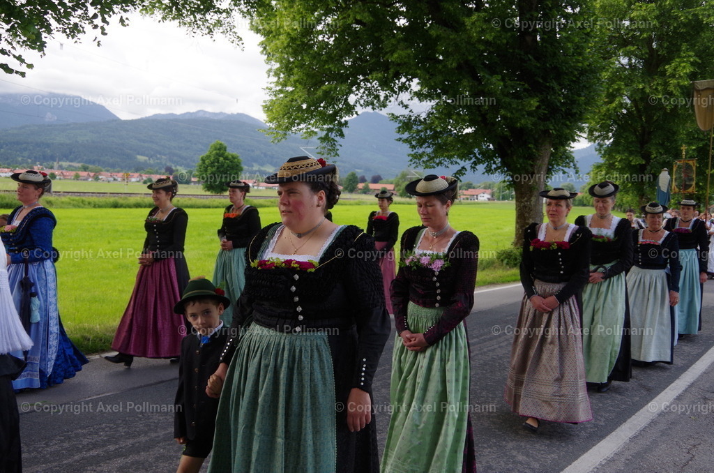 IMGP6212 | fotografiert von Axel PollmannLeonhardi Wallfahrt Benediktbeuern und Murnau, Fronleichnam, Fasching, Landschaft im Loisachtal und Benediktbeuern  - Realisiert mit Pictrs.com