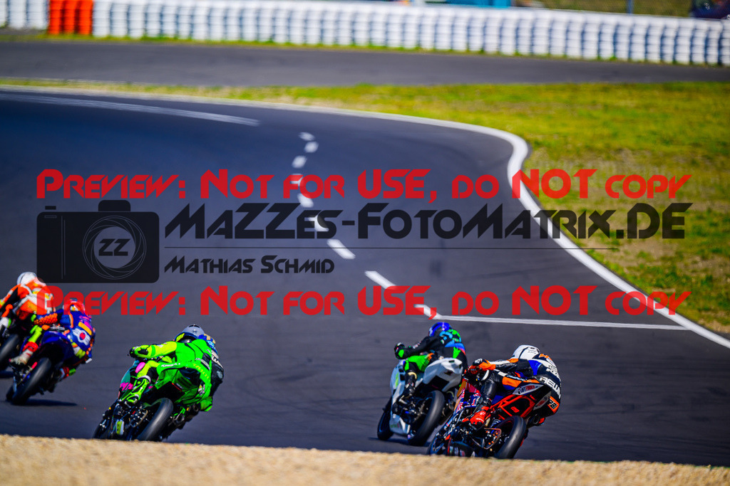 MaZZes_FotoMatrix_240901_6007705_7445 | SSP300