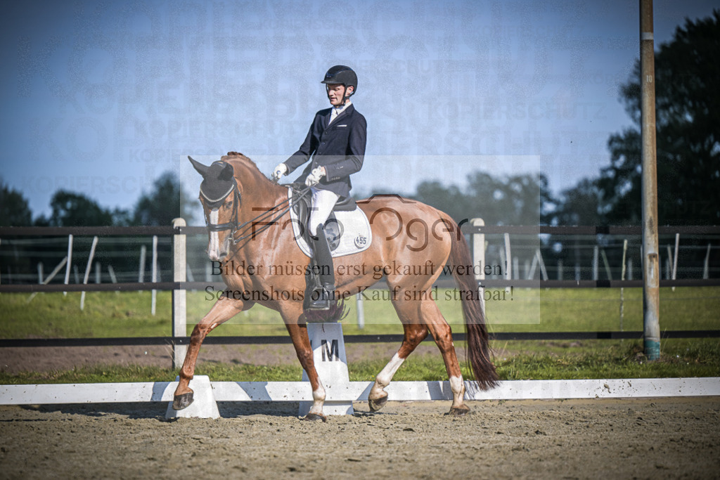 DOS_3373 | Entdecke hochwertige Reitturnierfotos von Foto Oger. Professionell, emotional und authentisch – jetzt Lieblingsmomente im Shop bestellen.Deutschlandweite Turnierfotografie. - Realisiert mit Pictrs.com