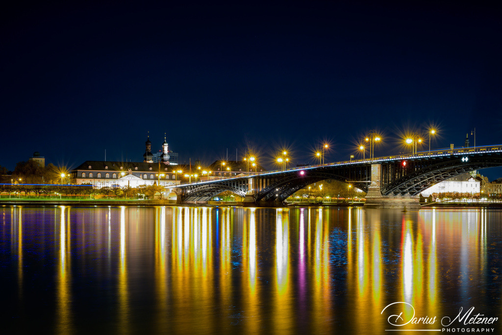 Die Theodor-Heuss-Brücke in Mainz | Die Theodor-Heuss-Brücke in Mainz