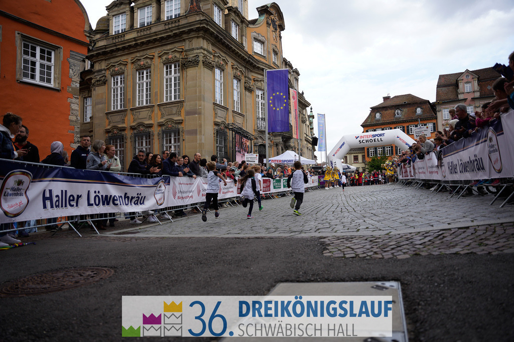 AOK Junior Cup 400m | 3Königslauf 2022 AOK Junior Cup 400m - Realisiert mit Pictrs.com