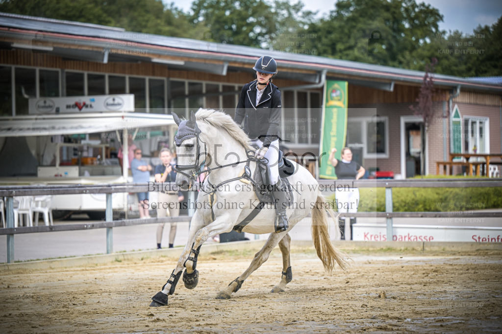DOS_4265 | Entdecke hochwertige Reitturnierfotos von Foto Oger. Professionell, emotional und authentisch – jetzt Lieblingsmomente im Shop bestellen. - Realisiert mit Pictrs.com