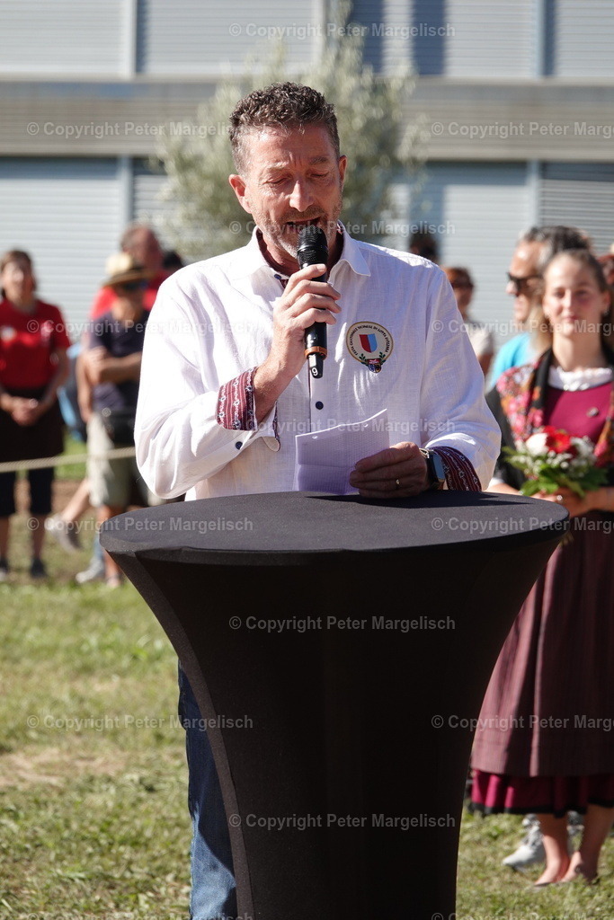 DSC01794 | Schwingen - Realisiert mit Pictrs.com