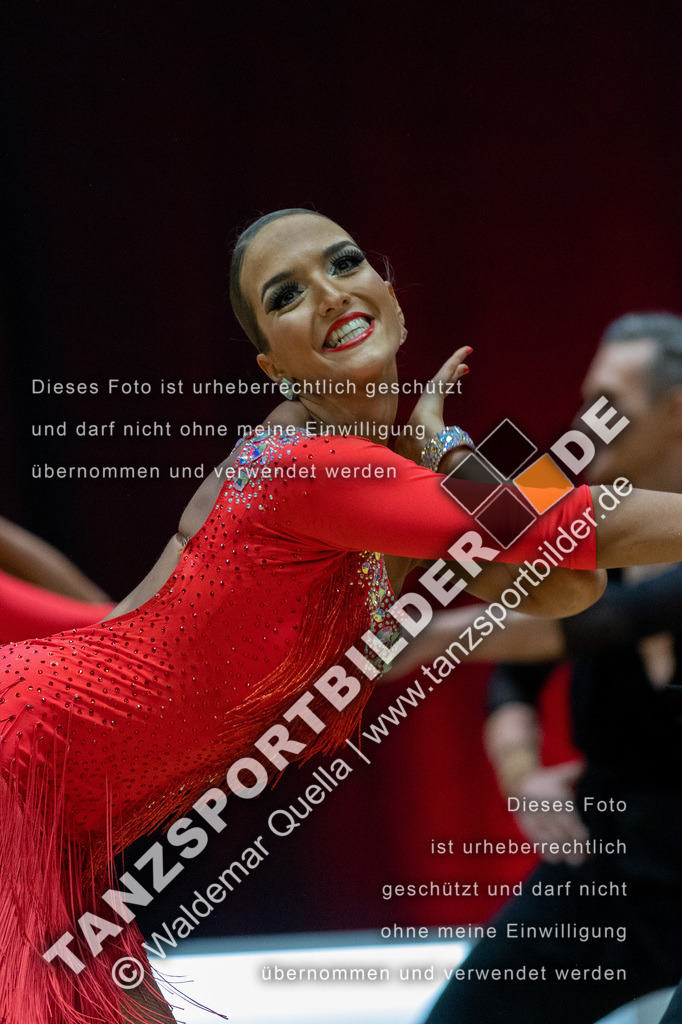 20230114-12225 | Hier finden Sie Tanz Bilder vom Latein und Standard Formationen tanzen. Sportbilder vom Tanzsport. Schöne Fotos und von Weltmeisterschaft, Europameisterschaft, Bundesliga, Regionalliga, Oberliga und Landesliga sowie von GOC Stuttgart, DanceComp, WM Bremen