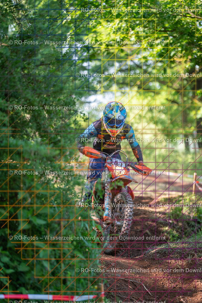 Wolfshausen 3 Lauf -1612 | Sportfotografie von RO-Fotos: Motorsport, Motocross, Enduro, Laufveranstaltungen und Triathlon. Professionelle Fotos von Sportlern und Events. - Realisiert mit Pictrs.com