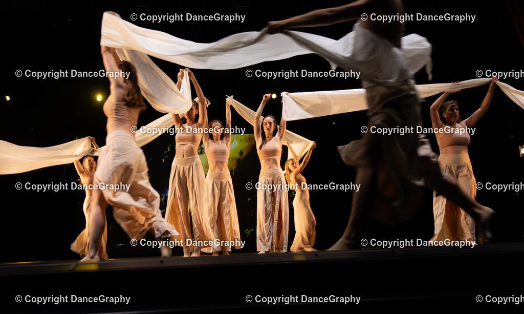 GPHY4190 | DanceGraphy - Realisiert mit Pictrs.com