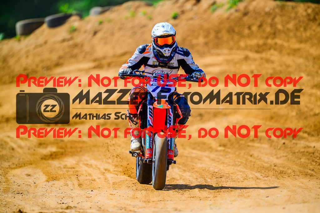 MaZZes_FotoMatrix_240511_6007705_2196 | UE40