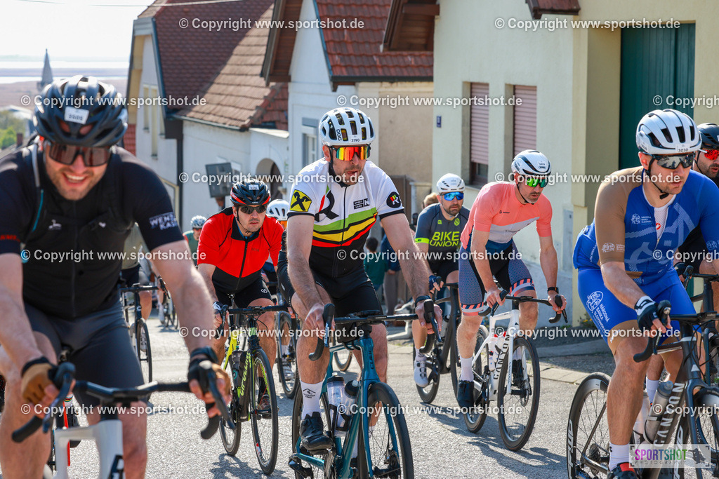 380_AR6_8821 | Neusiedlersee Radmarathon 2026@sportshot_your_pictrs #yourpictures#roadtowm2029 #nrm #neusiedlerseeradmarathon #neusiedlersee #neusiedlerseetourismus #burgenland #mörbisch #nrm26 #burgenlandtourismus #voglundco #poweredbyburgenlandtourismus #radsport #rad #marathon #ucigranfondo #visitburgenland #ucigranfondoworldseries