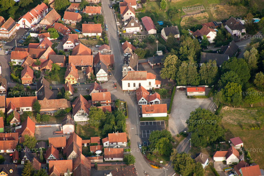 Aerial view: View of the town in Forstfeld in the state Bas-Rhin, France.Photo: IMG_30586.jpg taken on 07/09/2010 by Werner Riehm/FLY-FOTO.comResolution of the original: 4752 x 3168 px