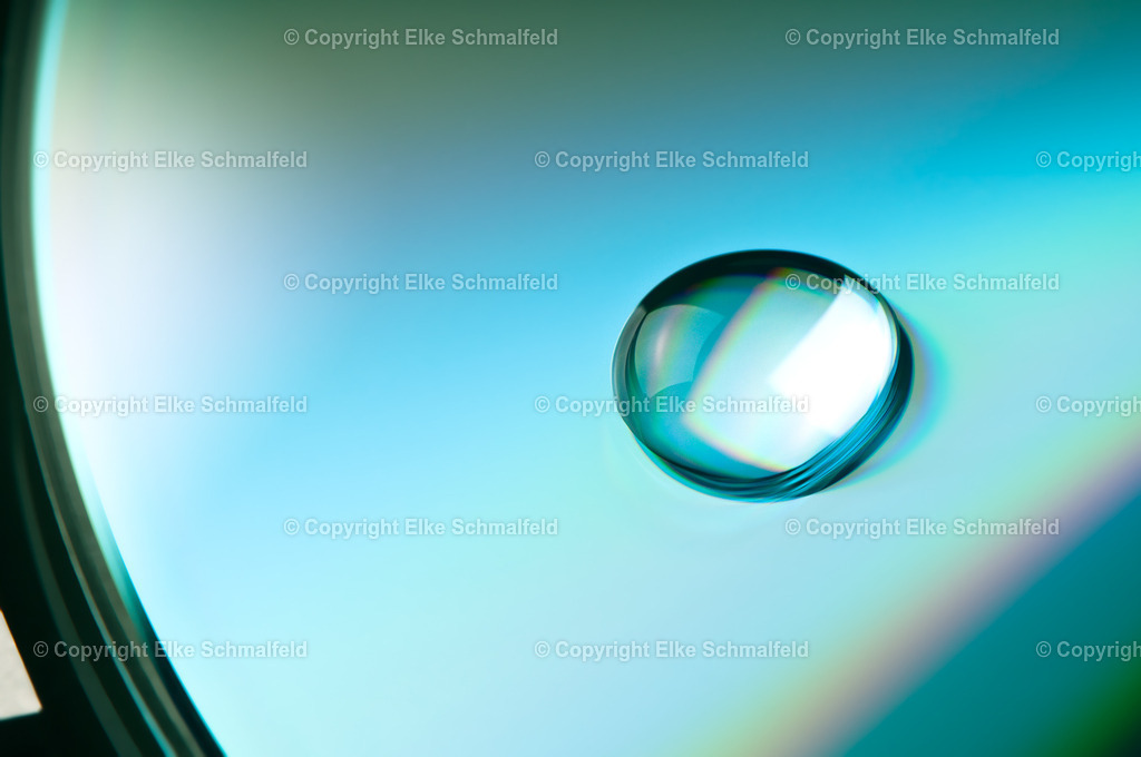 Tropfen-im-Prismenlicht-04 | Elke Schmalfeld - Realisiert mit Pictrs.com