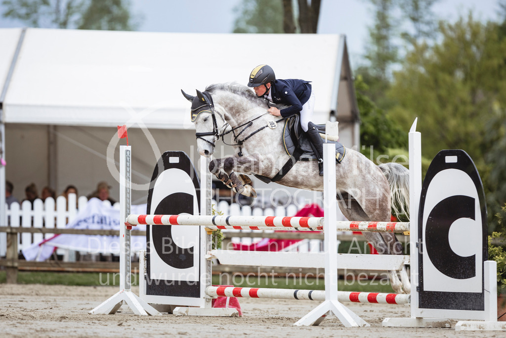 240504_PonyTrophy-250 | Deine schönsten Turniermomente als professionelle Fotos! Entdecke hochwertige Pferdesport-Fotografie im Online-Shop. Jetzt Fotos finden & bestellen!