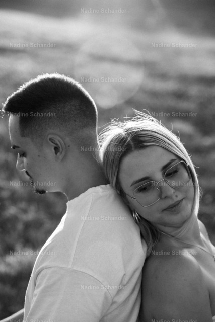SCH06125 | Nadine Schander – Selbstständige Fotografin & professionelle Visagistin Raum Hohenlohe, Öhringen/ Bretzfeld und Neuenstadt ... Spezialisiert auf individuelle Make-up-Looks und hochwertige Fotografie. Business,- Portrait,- Beautyfotografie..