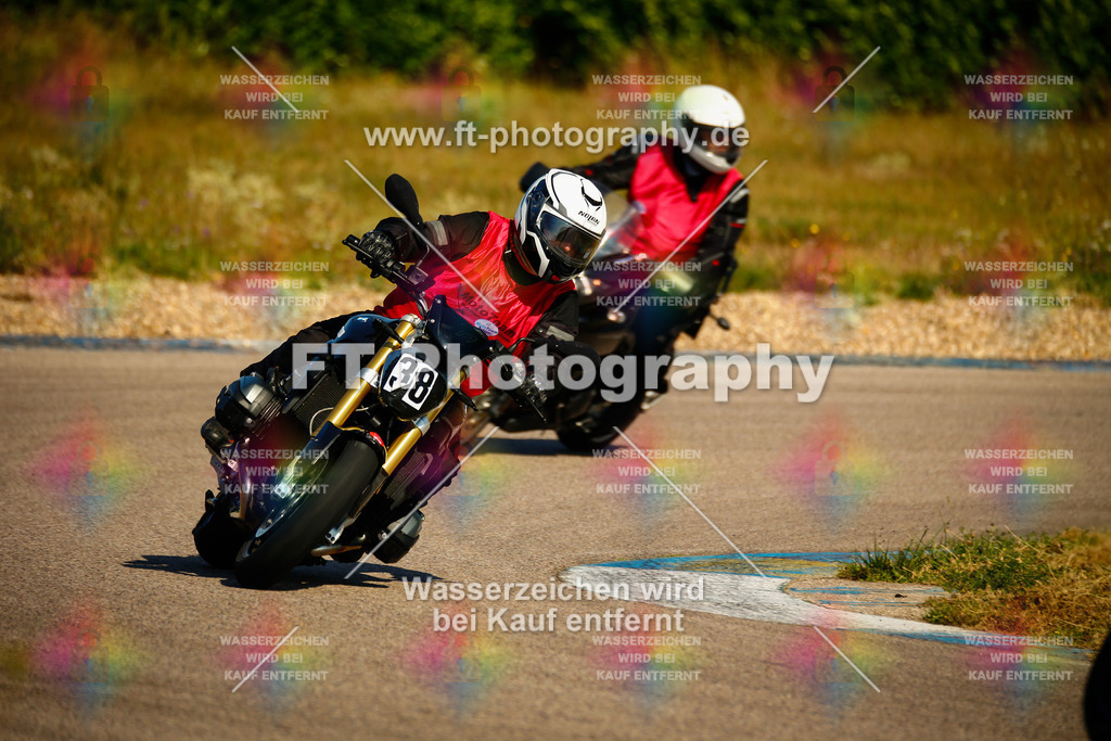 _MOT8900 | Hier findet Ihr Bilder von Touristenfahrten auf der Nürburgring Nordschleife oder von anderen Veranstaltungen die ich besucht habe. Viel Spass beim Durch Schauen 