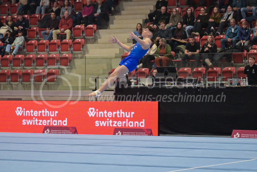 Schweizer Meisterschaften Kunstturnen Mannschaften Männer (A) - 22. November 2025 | Schweizer Meisterschaften Kunstturnen Mannschaften Männer (A)AXA Arena, WinterthurBild: Sportfotografie Markus Aeschimann | www.markus-aeschimann.ch - Realisiert mit Pictrs.com